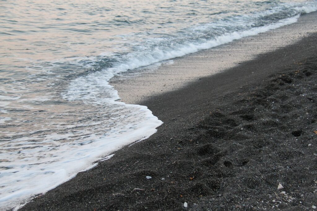 Praia em Santorini